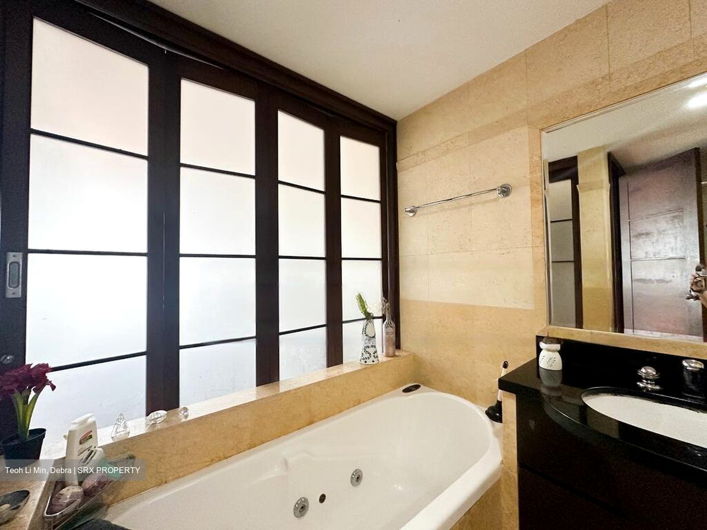 Hillington Green (D23), Condominium #463218381